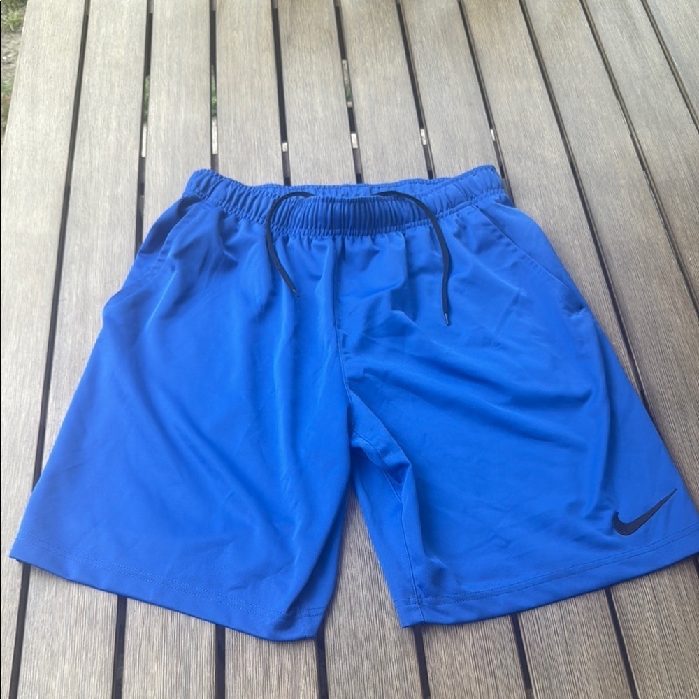 Nike Blue Athletic Shorts Moisture-Wicking Elastic Waist